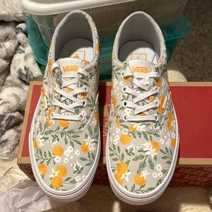 Vans Doheny Citrus Floral Shoes Oranges Sneakers Women's Size 9 wide.